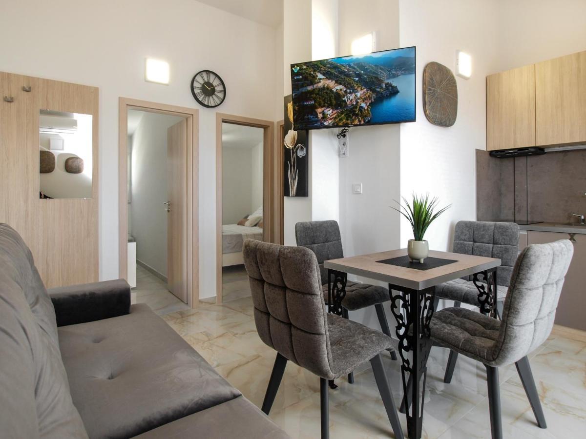 Villa Sirenis Trogir Bagian luar foto