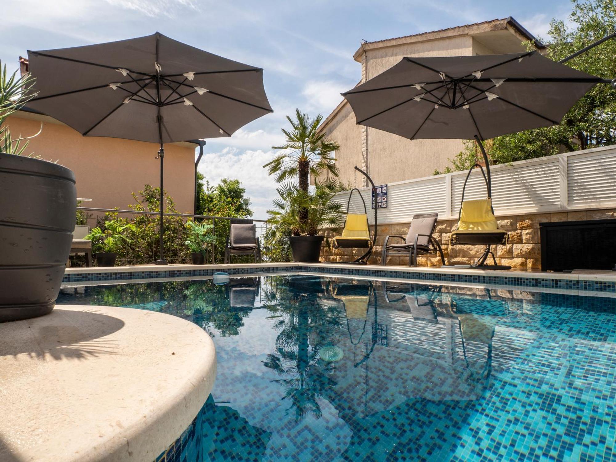Villa Sirenis Trogir Bagian luar foto