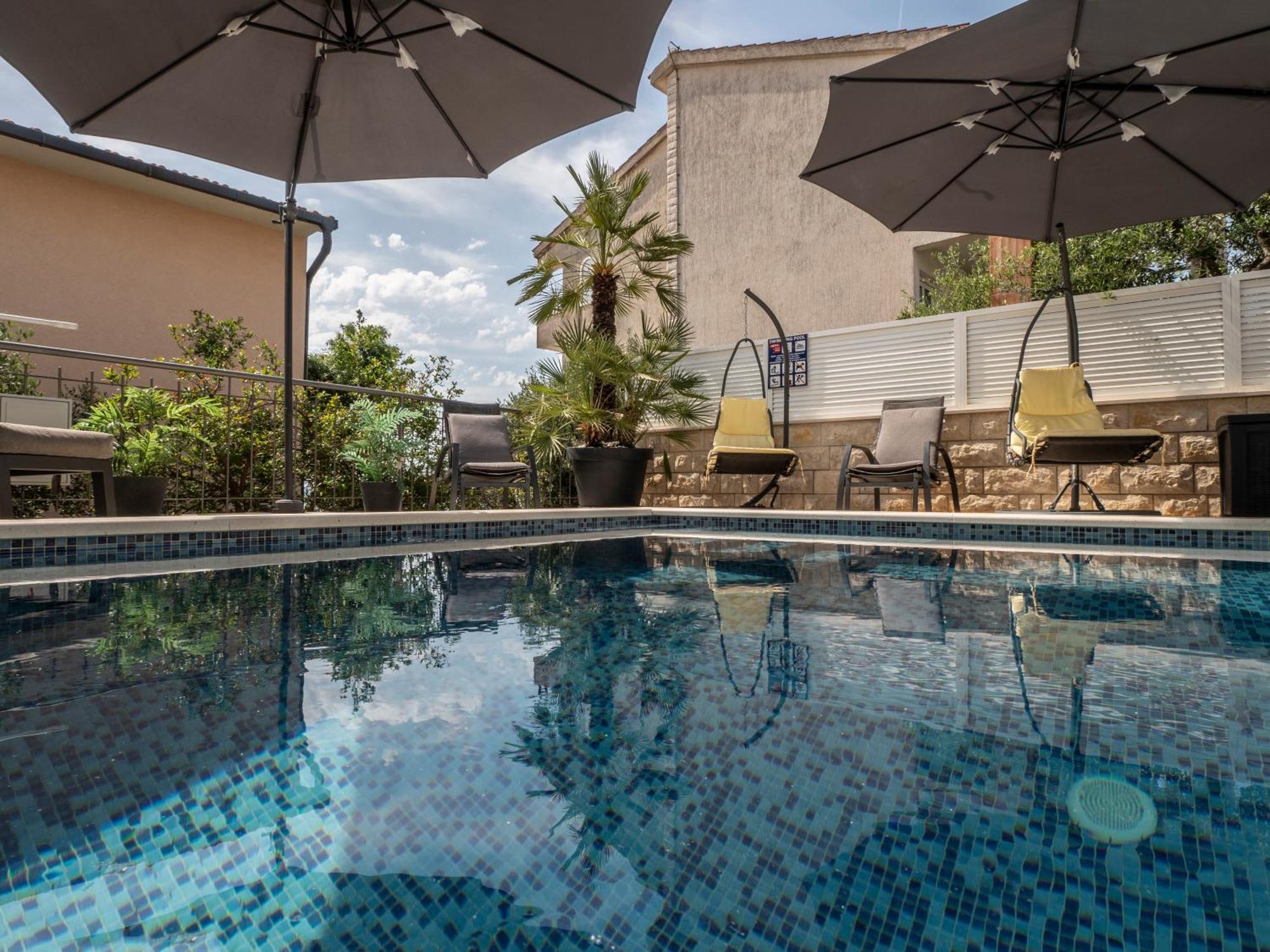 Villa Sirenis Trogir Bagian luar foto