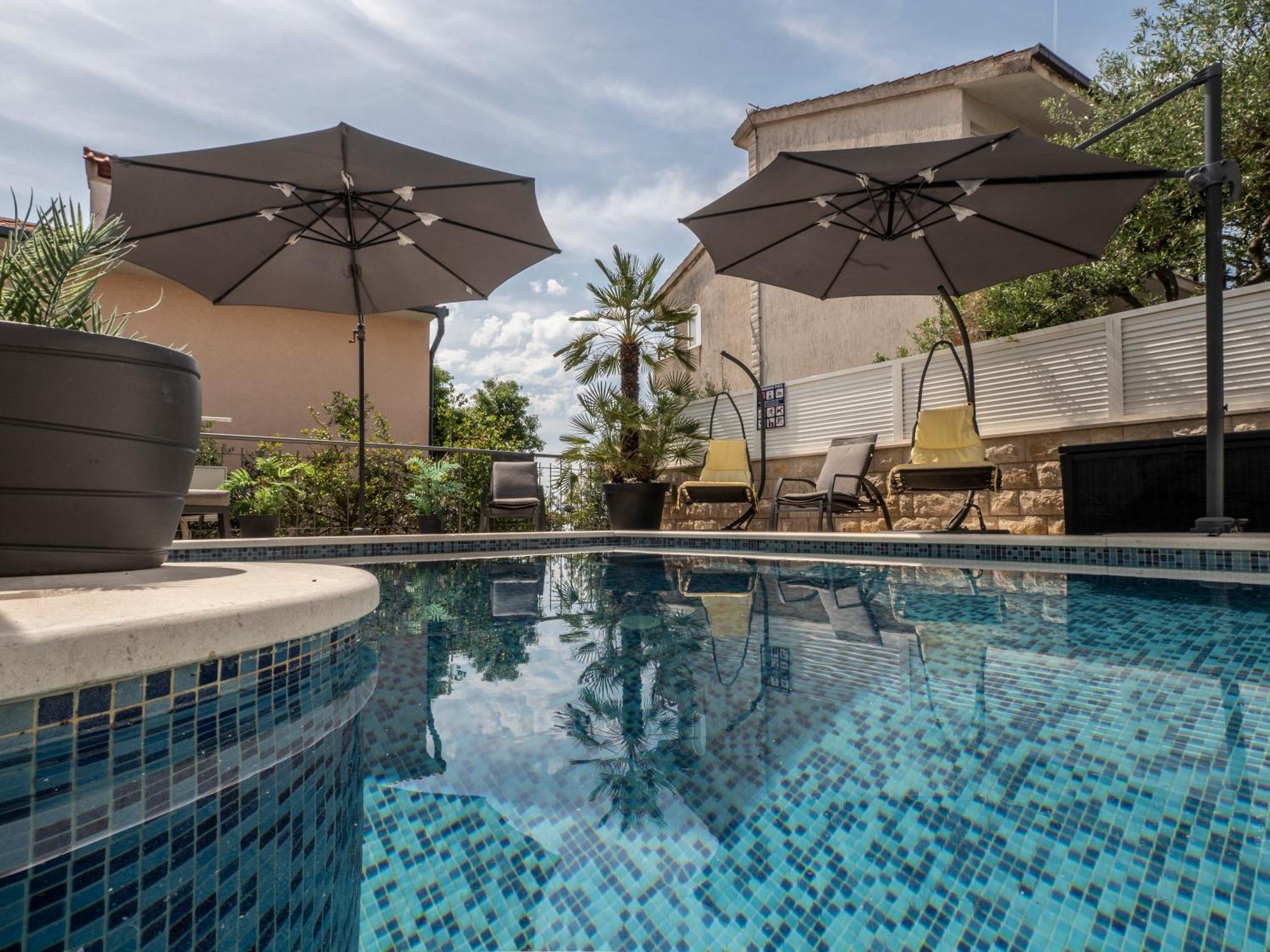 Villa Sirenis Trogir Bagian luar foto